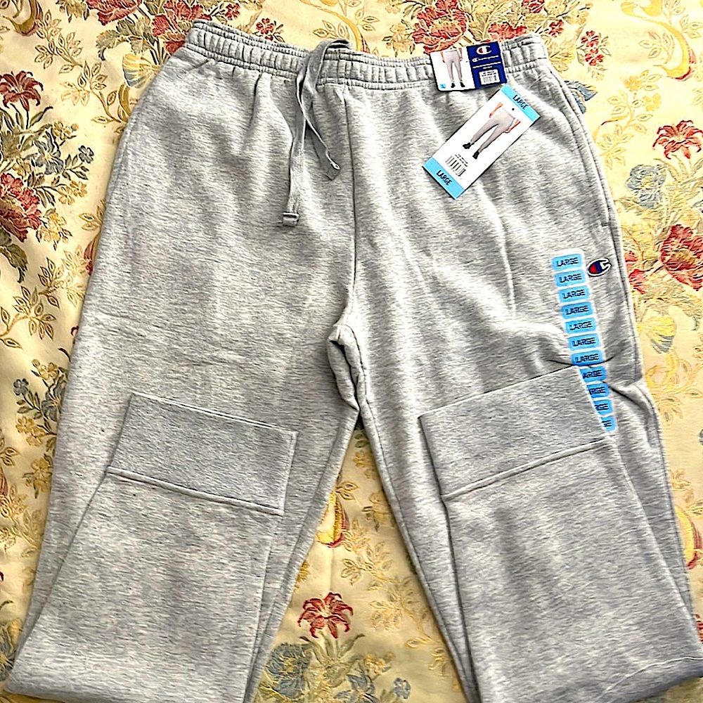 Champion Men’s Large Jogger Pant Gray NWT